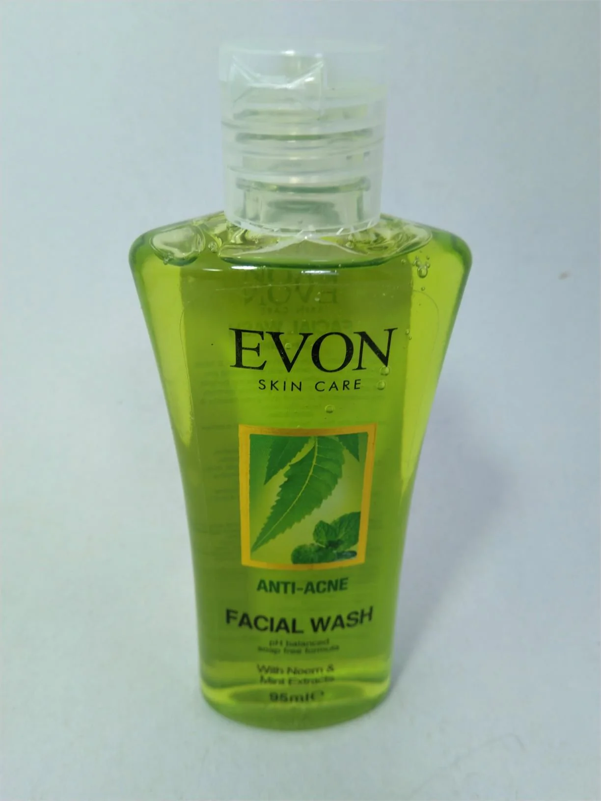 Evon Anti Acne Facial Wash With Neem & Mint Extract - 95ml