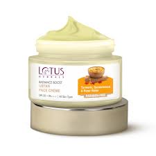 Lotus Herbals Radiance Boost Ubtan Face Creme - 50g