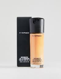 Mac NC15 Matchmaster SPF 15 Liquid Foundation - 30ml