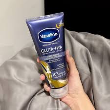 Vaseline Body Lotion Gluta-Hya Serum Burst - Overnight 300ml